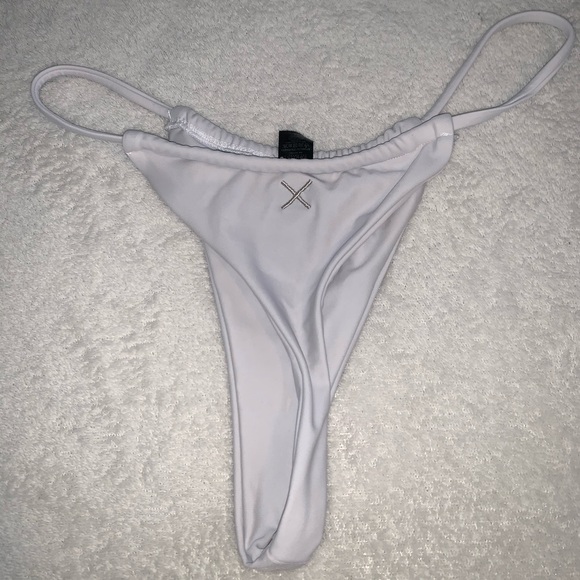 New! BoutineLA Venice White Adjustable Bottoms - Picture 1 of 6